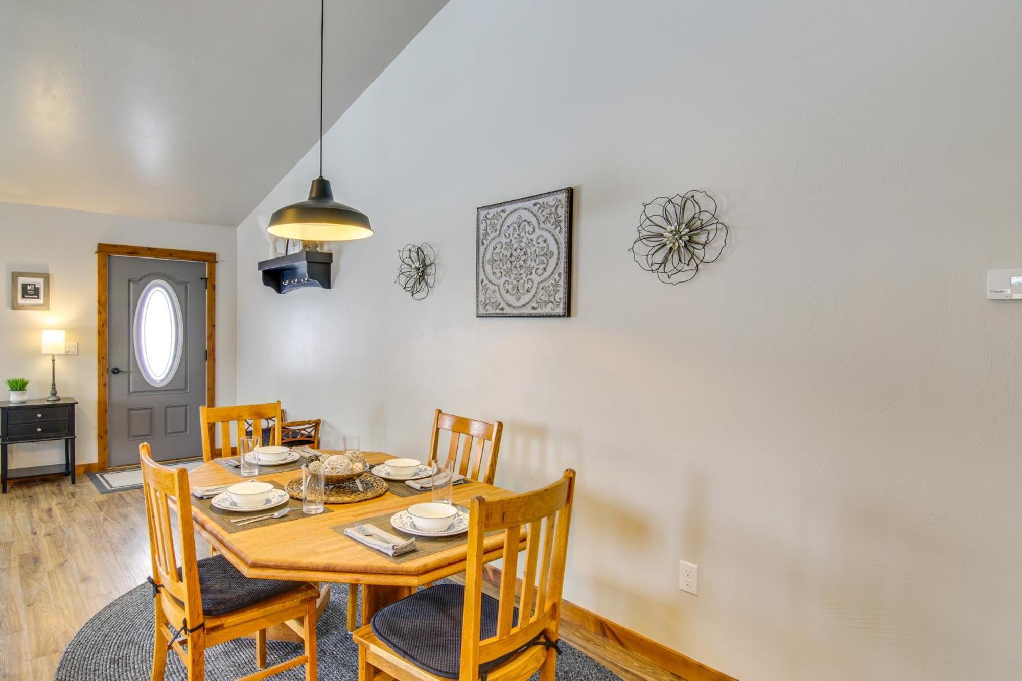 Cozy Belgrade Home Near Skiing, Hiking And Airport! Exterior photo
